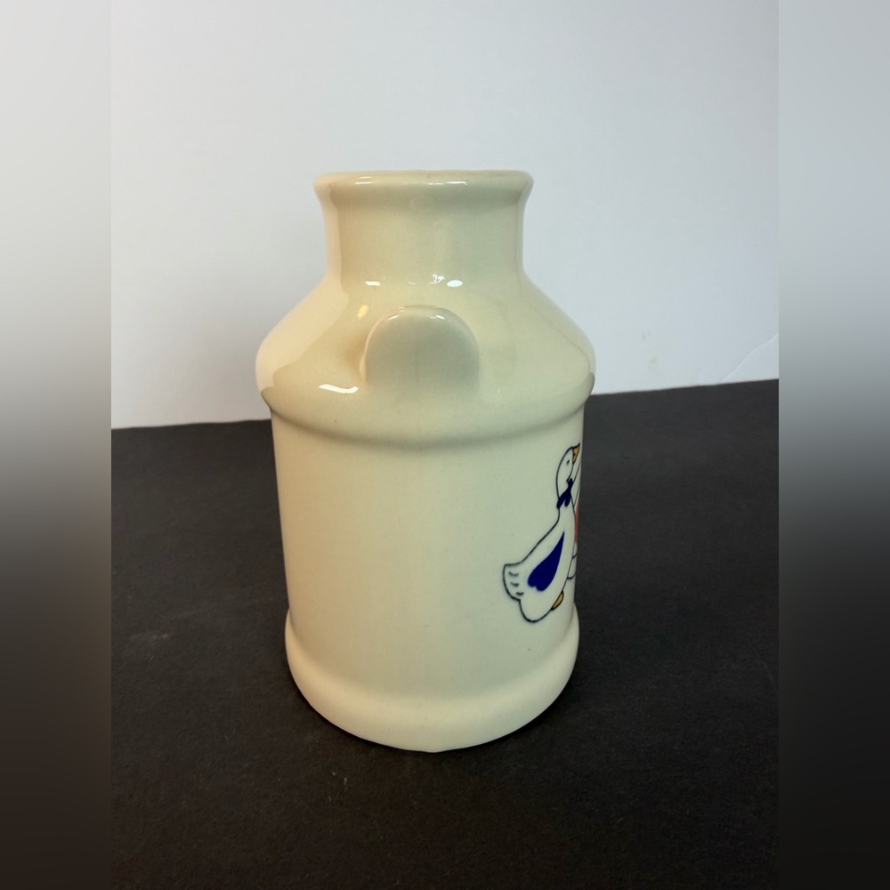 Vintage Ceramic Painted Milk Can Duck + Heart Cottagecore 5.25” - Picture 2 of 9